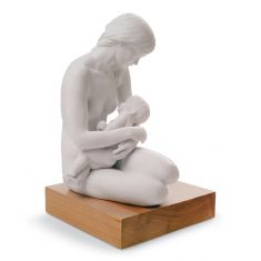 Lladro | Nurturing Bond